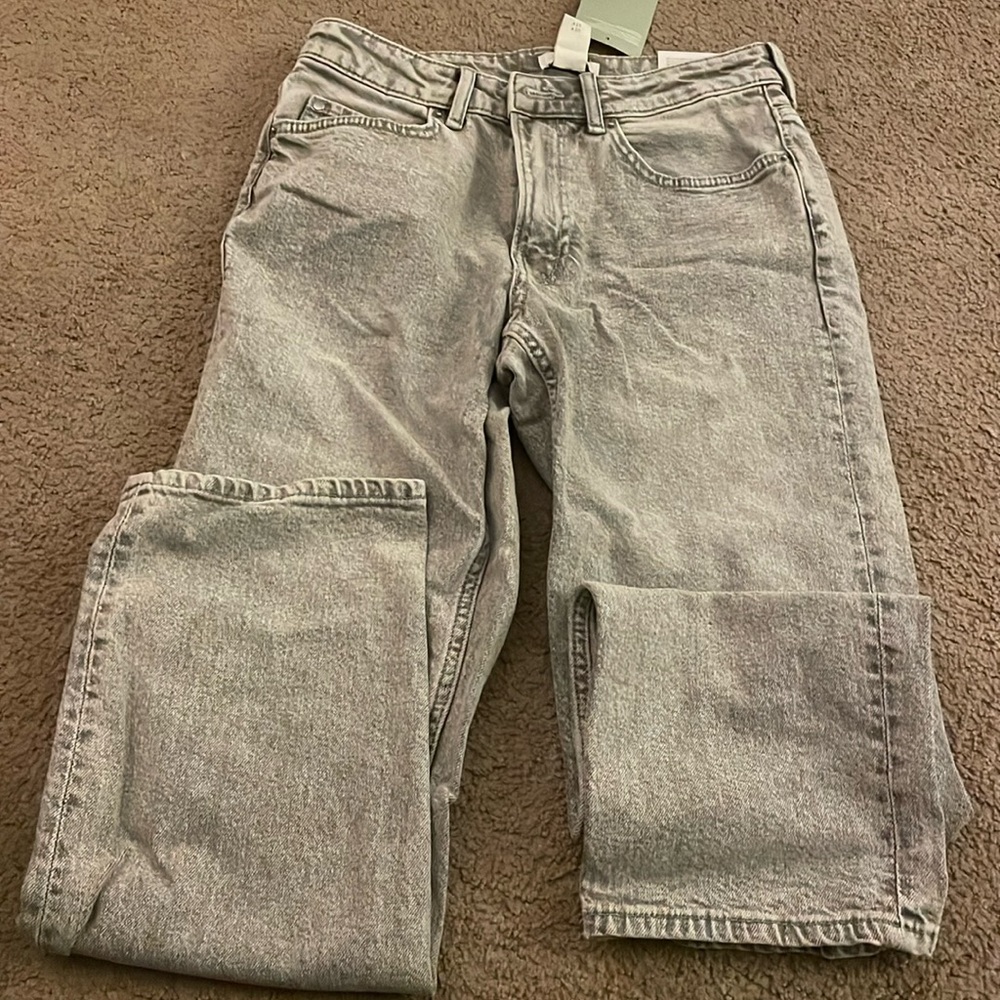 H&M womens’s jeans brand new size 4